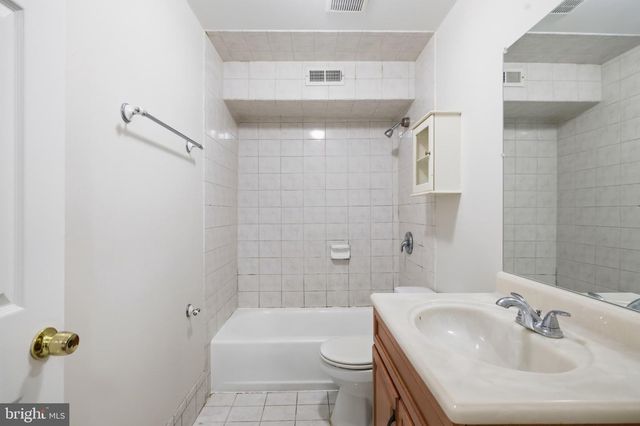 4702 TECUMSEH ST, College Park, MD 20740