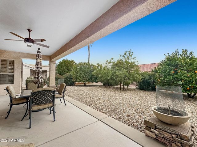 15819 W SILVER BREEZE Drive, Surprise, AZ 85374