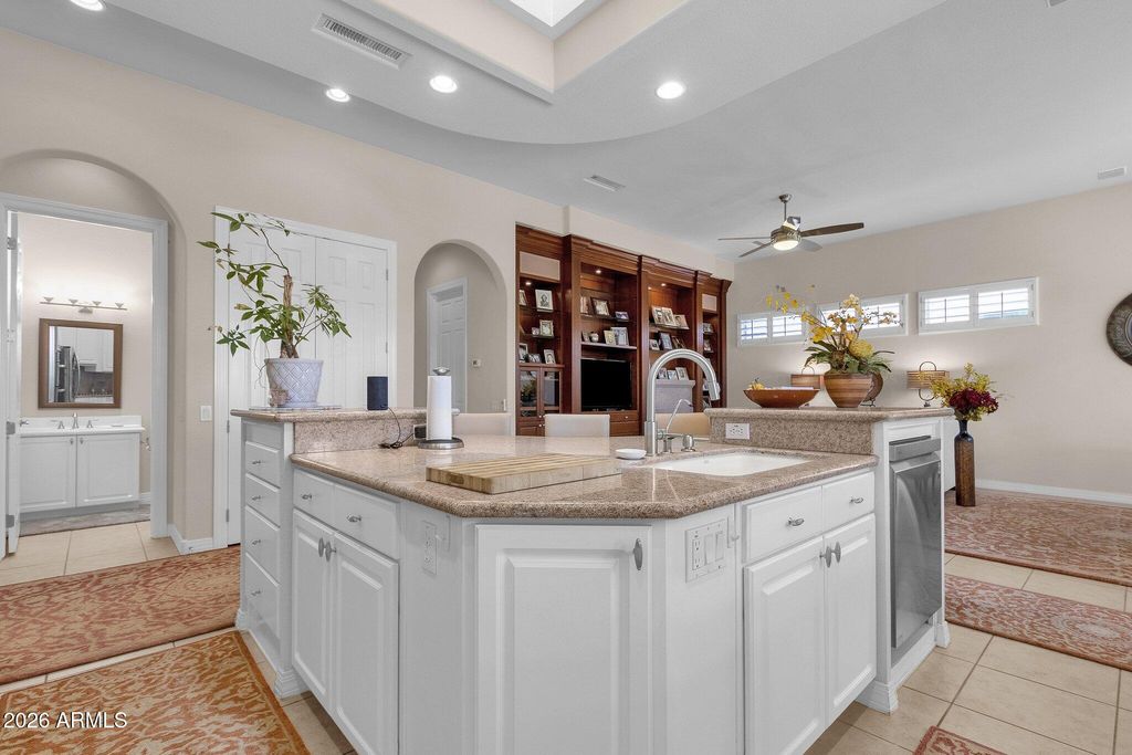 15819 W SILVER BREEZE Drive, Surprise, AZ 85374 — photo 5