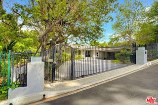 3530 Royal Woods Drive, Sherman Oaks, CA 91403