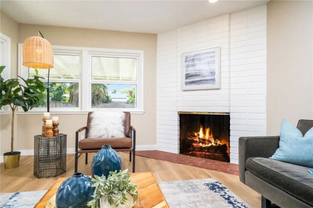 7057 Babcock, North Hollywood, CA 91605