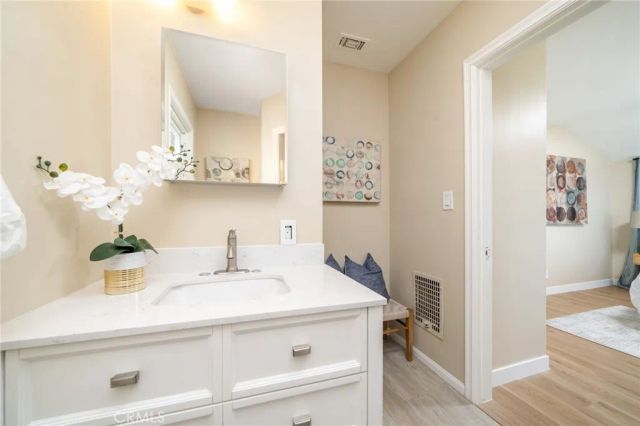 7057 Babcock, North Hollywood, CA 91605