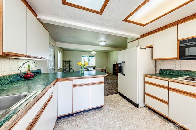 1316 Mount Pleasant Road, Port Angeles, WA 98362