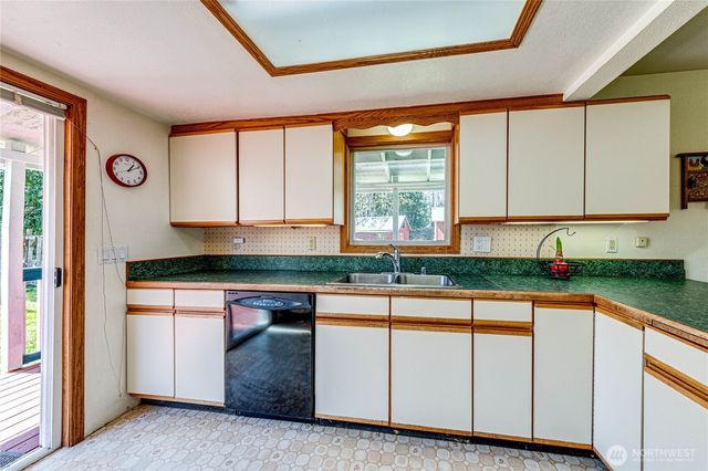 1316 Mount Pleasant Road, Port Angeles, WA 98362