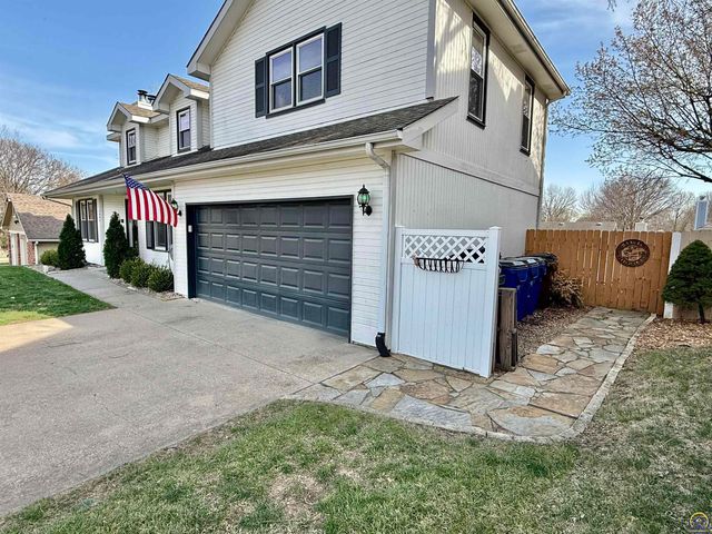 3905 W 8th St, Lawrence, KS 66049