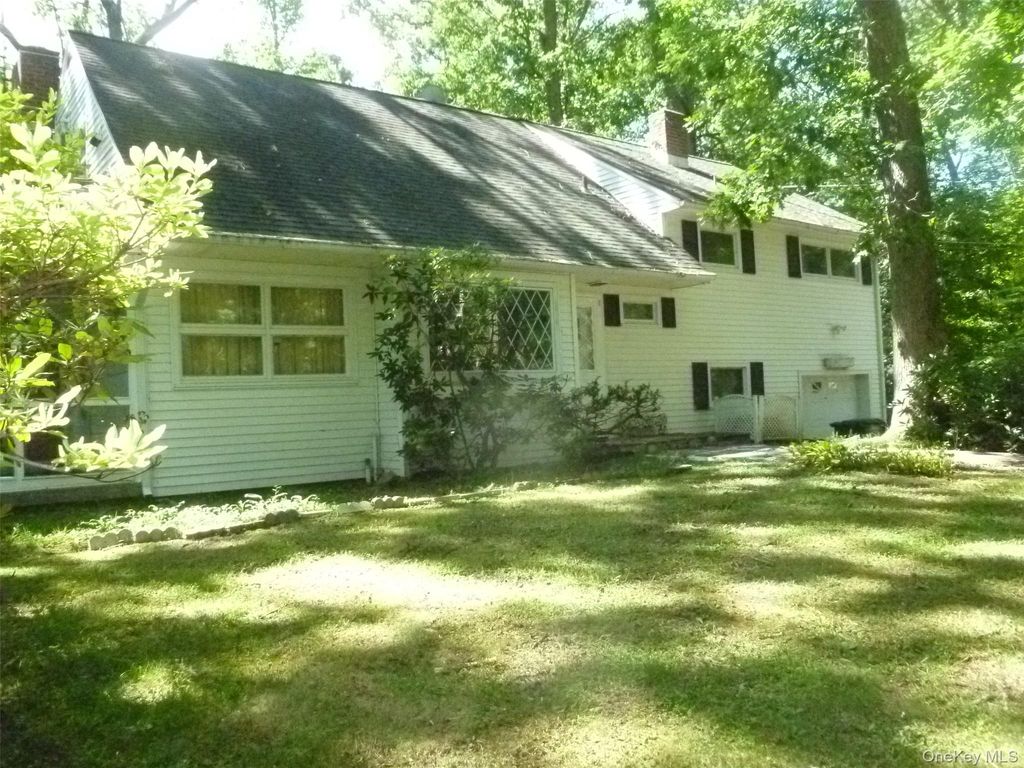 17 Chestnut Lane, Newburgh, NY 12550 — exterior