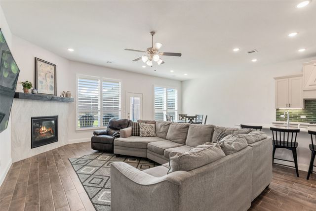 700 Fencerow Trail, Weston, TX 75009