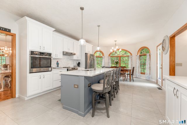 193 Stoneybrook Lane, Watertown, CT 06795