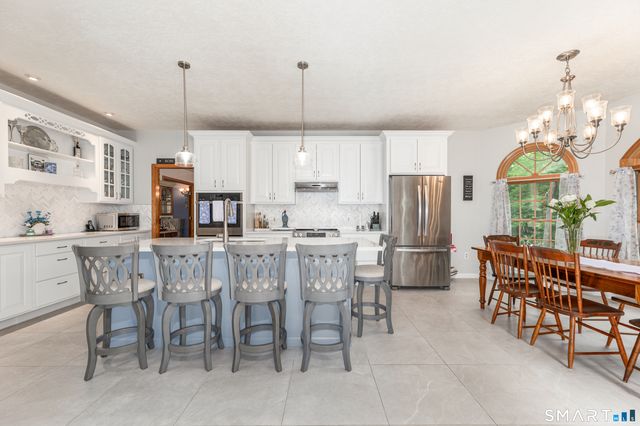193 Stoneybrook Lane, Watertown, CT 06795