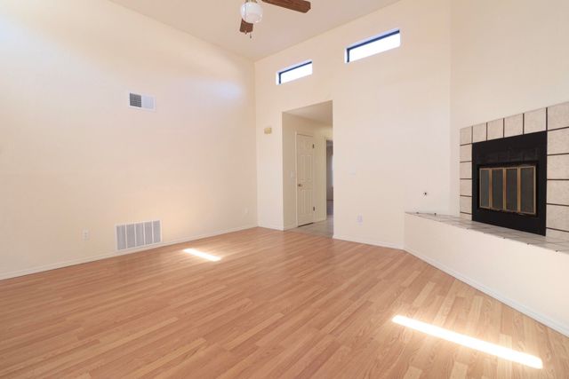 2451 Northwest Circle NW, Albuquerque, NM 87104