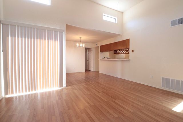 2451 Northwest Circle NW, Albuquerque, NM 87104