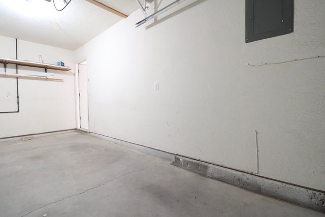 2451 Northwest Circle NW, Albuquerque, NM 87104