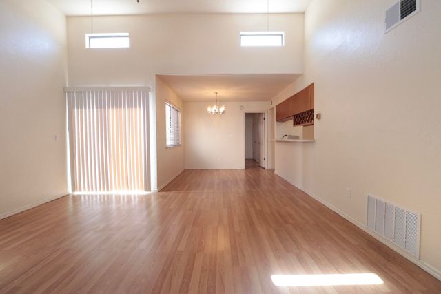 2451 Northwest Circle NW, Albuquerque, NM 87104