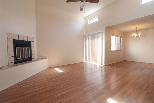 2451 Northwest Circle NW, Albuquerque, NM 87104