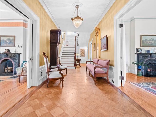 51 Hesper Drive, Warwick, RI 02818