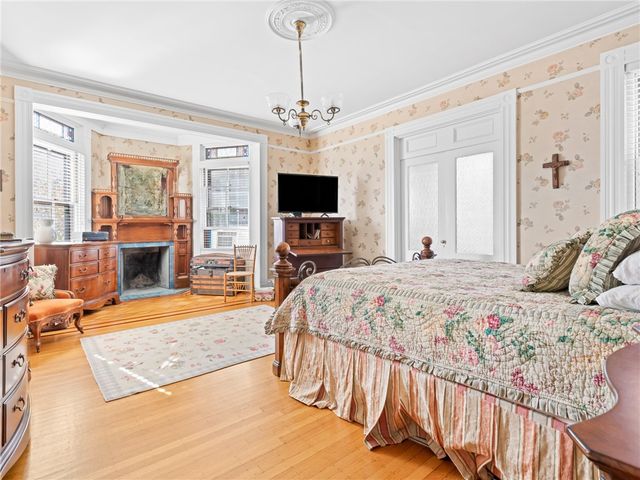 51 Hesper Drive, Warwick, RI 02818