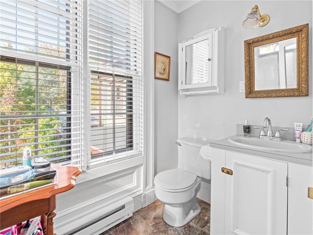 51 Hesper Drive, Warwick, RI 02818