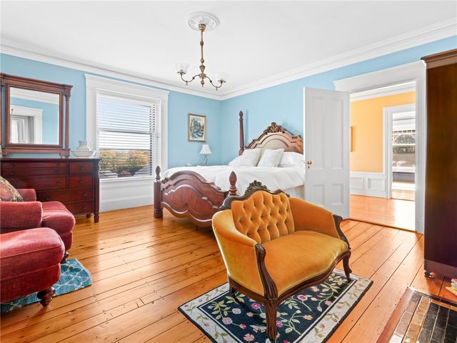 51 Hesper Drive, Warwick, RI 02818