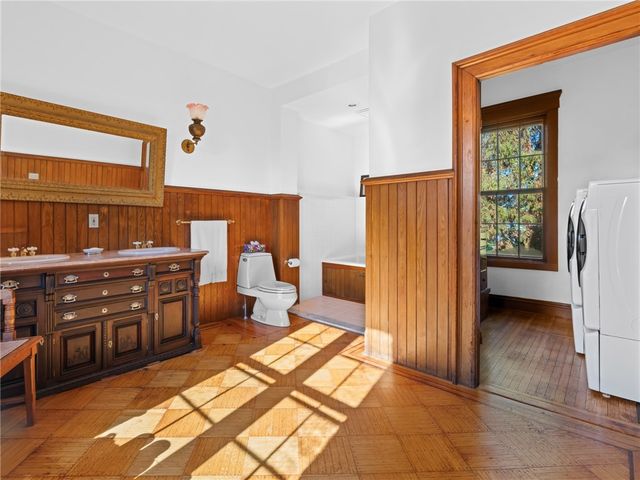 51 Hesper Drive, Warwick, RI 02818