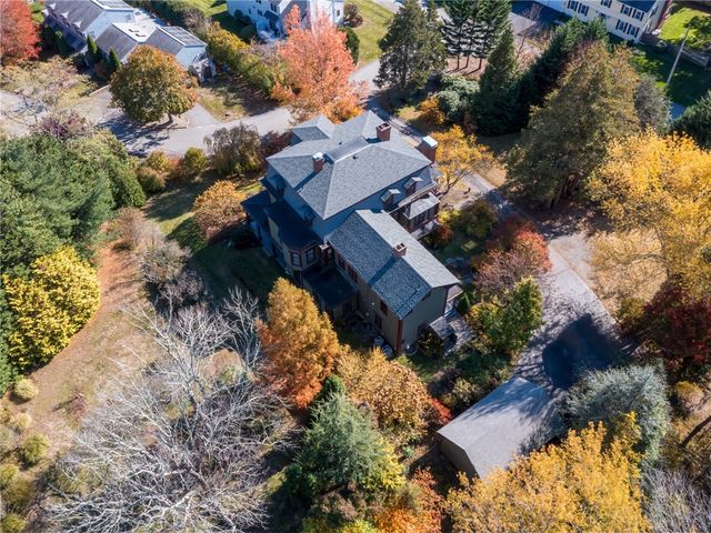 51 Hesper Drive, Warwick, RI 02818