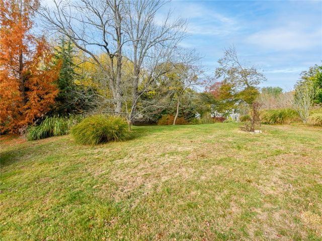 51 Hesper Drive, Warwick, RI 02818