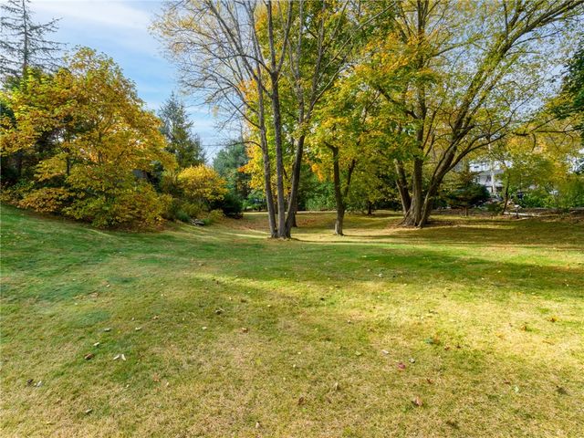 51 Hesper Drive, Warwick, RI 02818