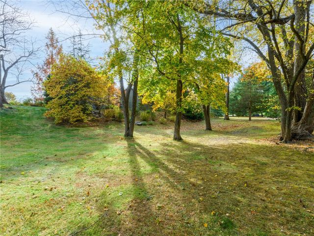 51 Hesper Drive, Warwick, RI 02818