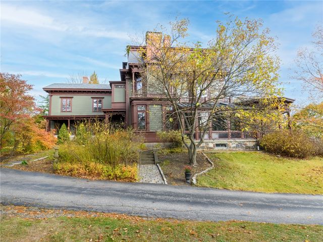 51 Hesper Drive, Warwick, RI 02818