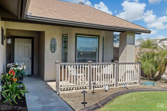 12102 Magruder Avenue, Bakersfield, CA 93312