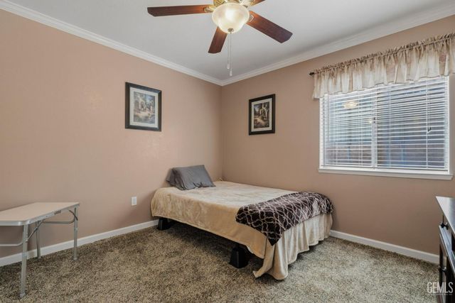 12102 Magruder Avenue, Bakersfield, CA 93312