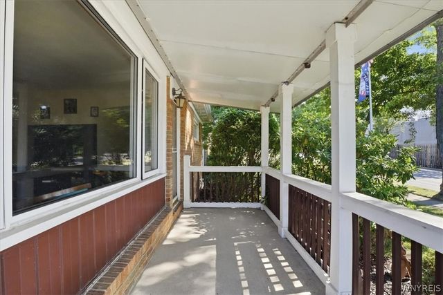 56 Brunswick Road, Lancaster, NY 14043