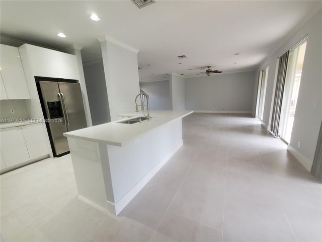 1527 Winterberry, Weston, FL 33327