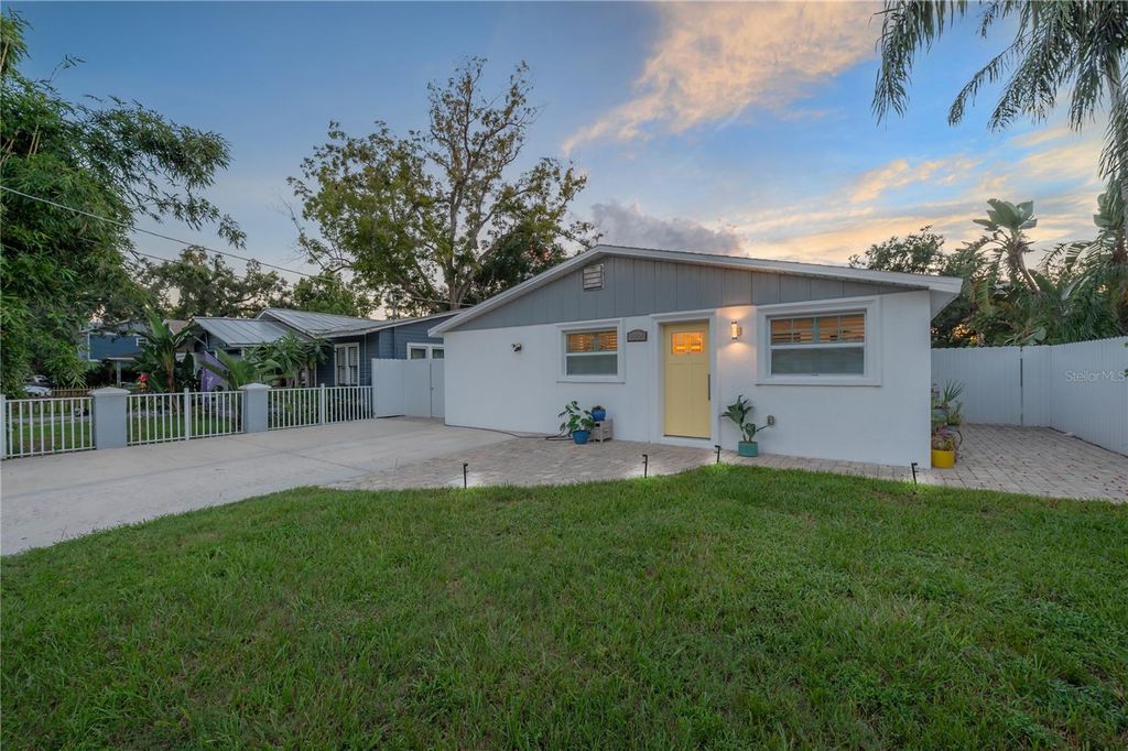 7006 N DUNCAN AVENUE, Tampa, FL 33604