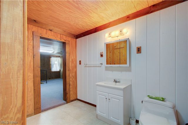2385 Valley Road, Salem, OH 44460