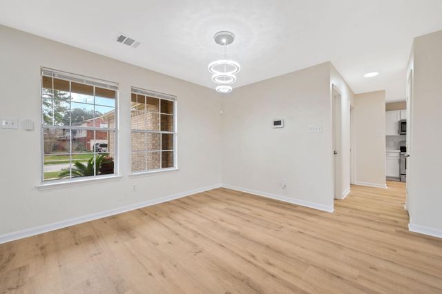 20743 Bishops Gate Lane, Humble, TX 77338