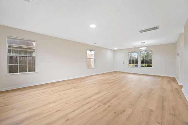 20743 Bishops Gate Lane, Humble, TX 77338