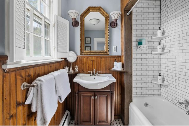 193 Rt.9 East, Wilmington, VT 05363