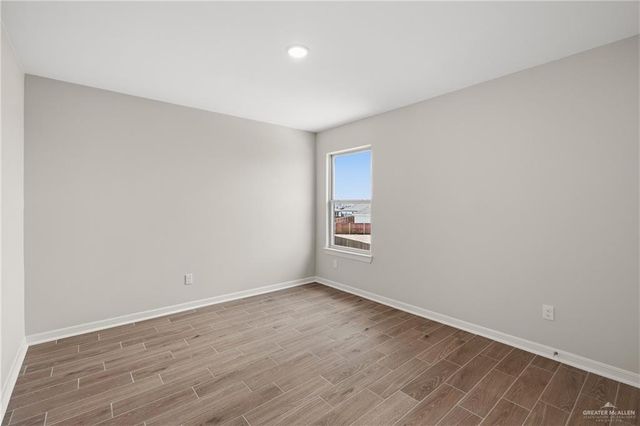 1424 E Silos Avenue, Edinburg, TX 78542