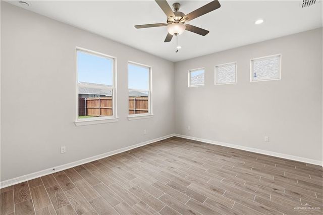 1424 E Silos Avenue, Edinburg, TX 78542
