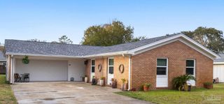 204 Norwich Dr, Gulf Breeze, FL 32561