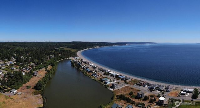 1263 Admirals Drive, Coupeville, WA 98239