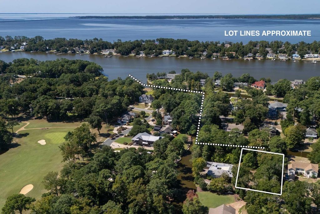 Image 1 of property listing at 131 W Holly Trail Lot 16, Southern Shores, NC 27949