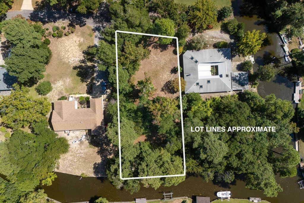 Image 17 of property listing at 131 W Holly Trail Lot 16, Southern Shores, NC 27949