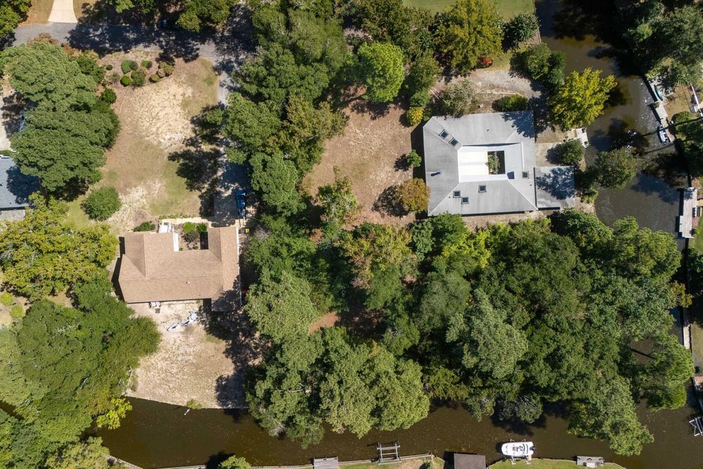 Image 21 of property listing at 131 W Holly Trail Lot 16, Southern Shores, NC 27949