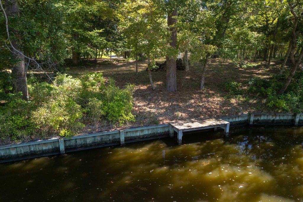 Image 22 of property listing at 131 W Holly Trail Lot 16, Southern Shores, NC 27949