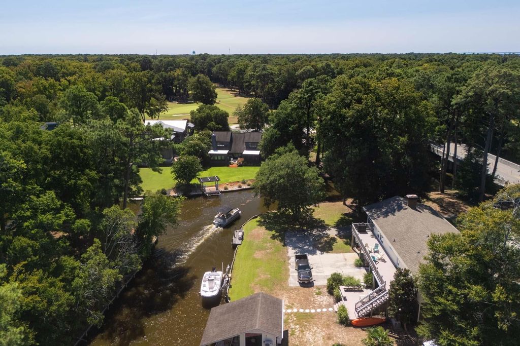 Image 24 of property listing at 131 W Holly Trail Lot 16, Southern Shores, NC 27949