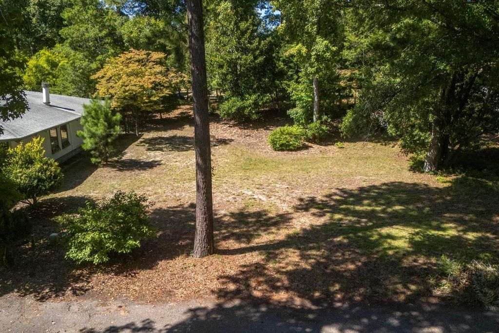 Image 25 of property listing at 131 W Holly Trail Lot 16, Southern Shores, NC 27949