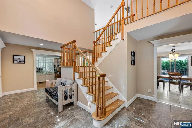 59 Deerfield Lane, Upper Saddle River, NJ 07458