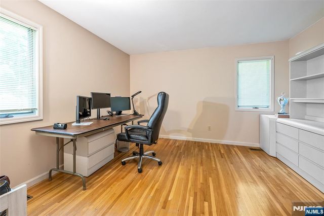 59 Deerfield Lane, Upper Saddle River, NJ 07458