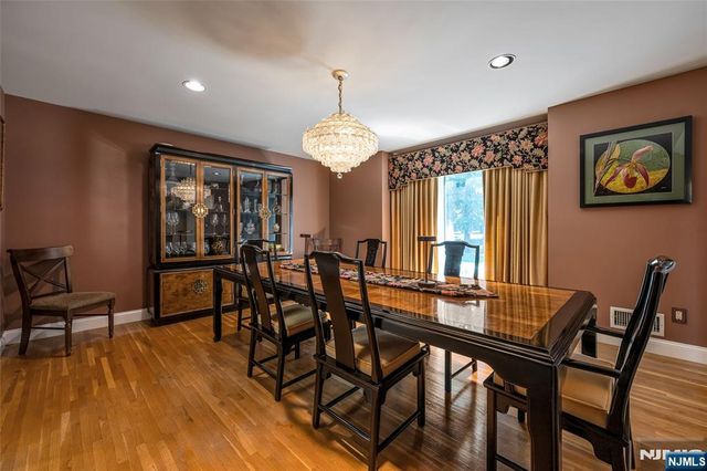 59 Deerfield Lane, Upper Saddle River, NJ 07458